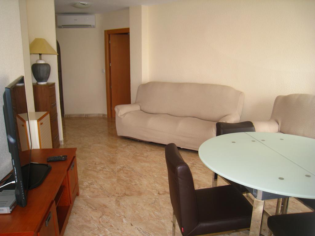 Playa Los Locos - Coloso Torrevieja Habitación foto